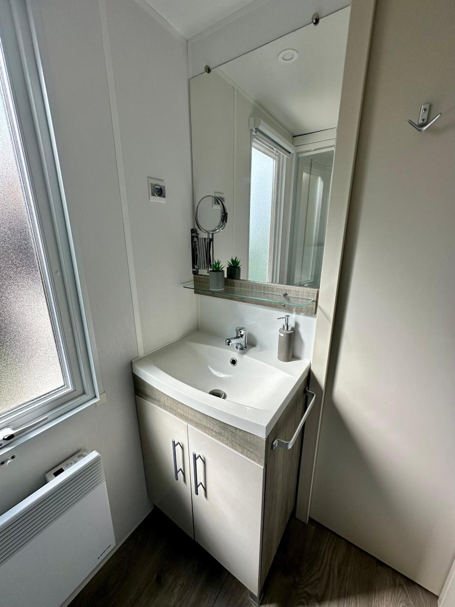 Mobil Home Happiness33 Dans Camping 5 Etoiles Acces Direct Plage Vendays Montalivet Exterior photo